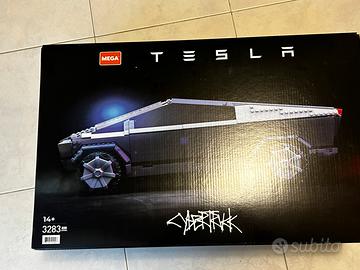 MEGA Construx Tesla Cybertruck