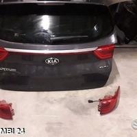 Portellone e stop Kia Sportage