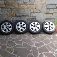Cerchi completi di gomme Ford Fiesta