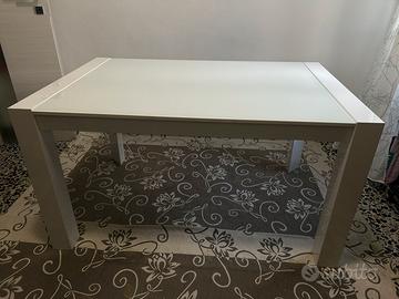 Tavolo allungabile bianco in vetro 140x90