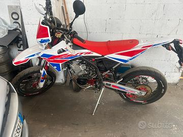 Fantic motard 125