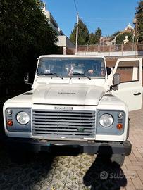 LAND ROVER DEFENDER 90