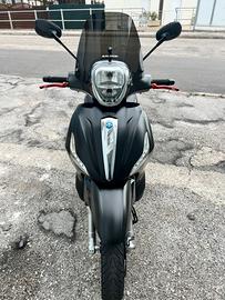 Beverly 300 police ABS-ASR