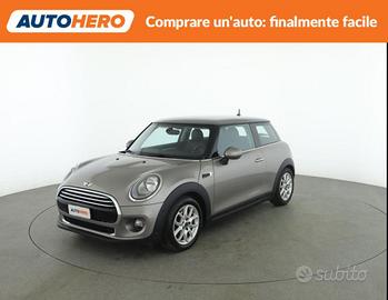 MINI Cooper D XG93376
