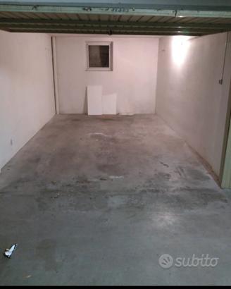 aff. itto garage 16 mq  zona Eurospin 