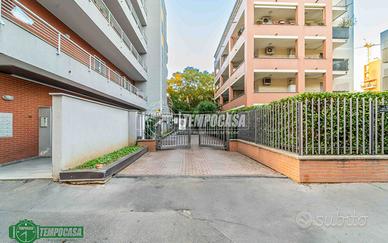 Box a Milano Via iglesias 1 locali