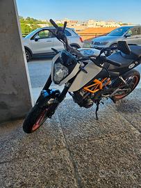 Ktm duke 390