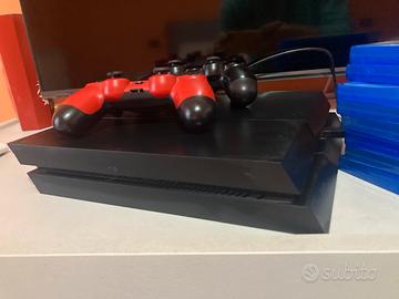 Ps4 500 gb piu due joistick originali e giochi