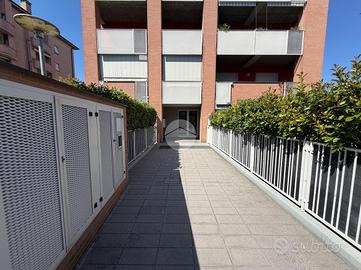2 LOCALI A PARMA