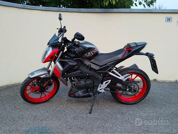 UM-XTREET 125cc