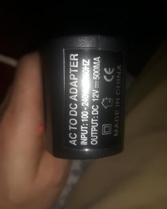 Adattatore ac 200/240V/dc 12V presa accendisigari