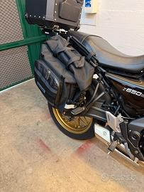 Borsa per Kawasaki Z650 RS con staffa lato destro