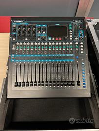 Allen & Heath Qu16 + Flight Case