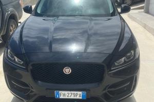 JAGUAR F-Pace (X761) - 2017