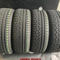 4 gomme nokian 205 55 16