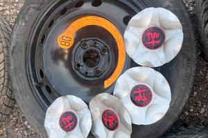 Set cerchi in lega piu gomme alfa mito