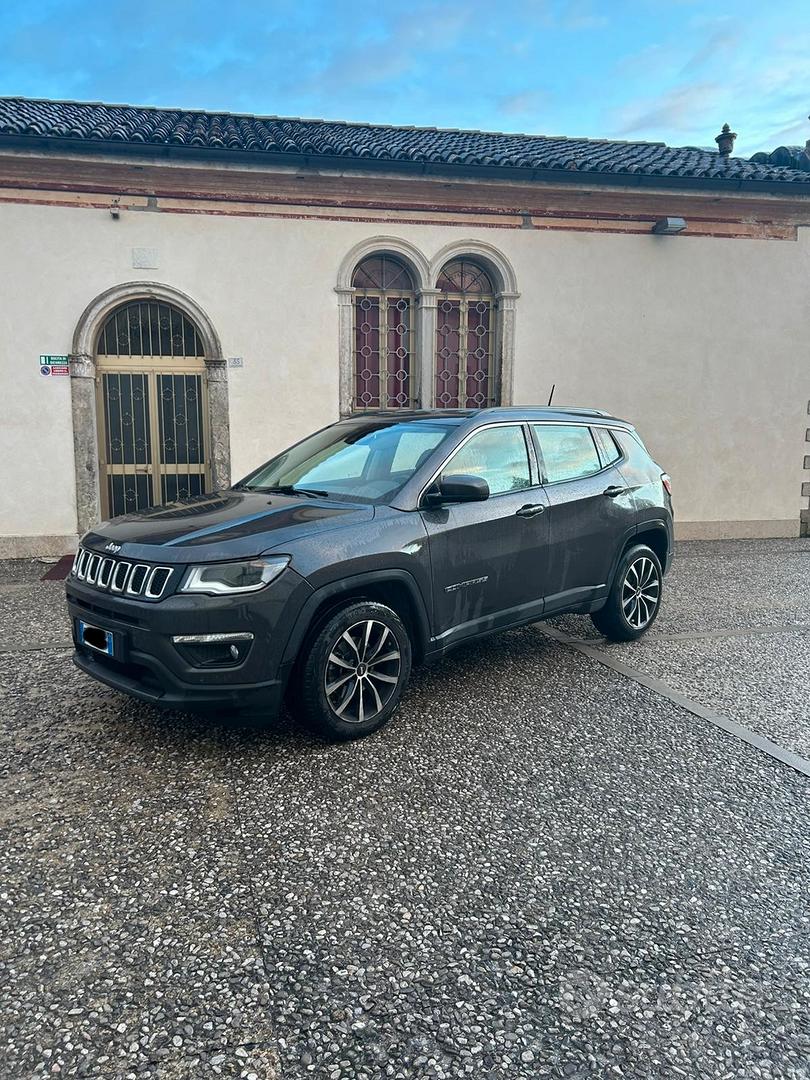 Jeep Compass 2017 photo 2