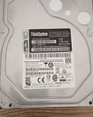Hard disk Lenovo Thinksystem 1tb 3.5" 