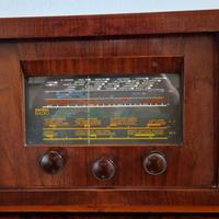 Radio d'epoca a valvole