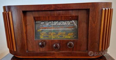 Radio d'epoca a valvole