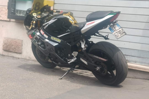 Suzuki GSX r 1000 2004 bandit 1200 2007