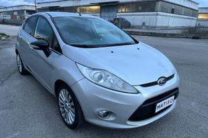 FORD FIESTA 1.4 B-GPL 5p Titanium 135000 km