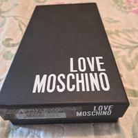 portafoglio love moschino