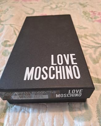 portafoglio love moschino