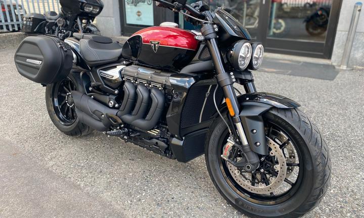 TRIUMPH ROCKET 3 STORM R