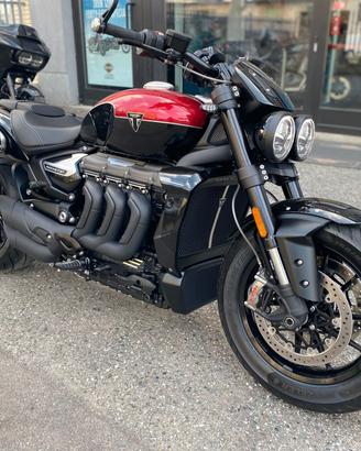 TRIUMPH ROCKET 3 STORM R