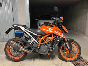 KTM Duke 390 Akrapovič