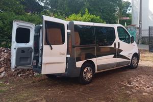 Renault Trafic 9 posti 2004