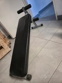 Panca addominali inclinata