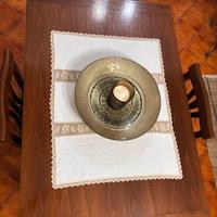 Tavolo da cucina in legno con sedie