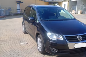 Volkswagen Touran - APERTI AD AGOSTO