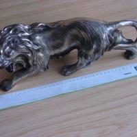 scultore M. Fabris " leone "