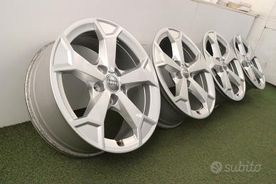 Cerchi in lega Audi Q2 A3 Q3 Sportback 17 ORIGINAL
