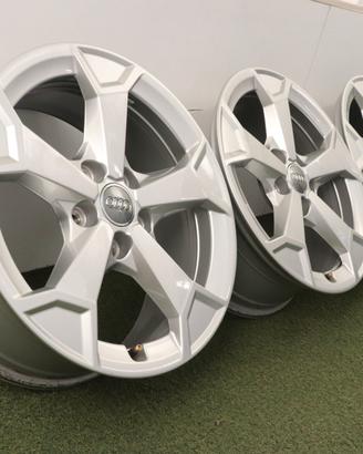 Cerchi in lega Audi Q2 A3 Q3 Sportback 17 ORIGINAL