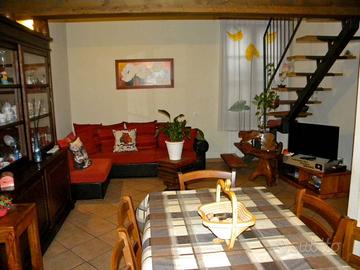Appartamento di 123 m² con 5 locali a Cascina