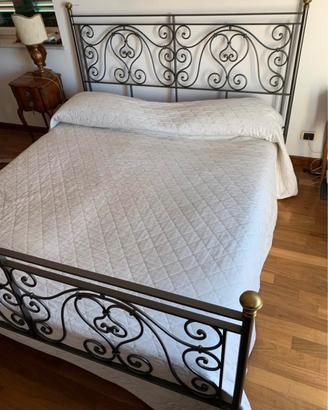 Letto matrimoniale in ferro battuto