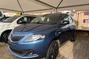 Lancia Ypsilon 1.0 firefly hybrid Gold s&s 70cv 5p