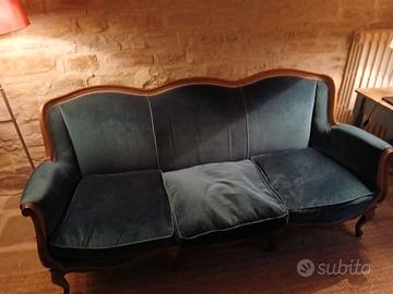  divano come da foto, 