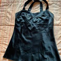 Canotta raso nero con bretelle incrociate