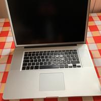 MacBook pro 17 pollici A1297 anno 2009 non si acce