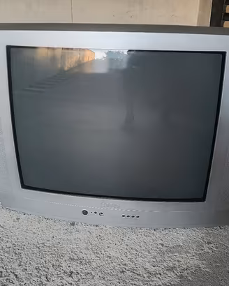 Philips 28PT4426/01 è un televisore 