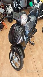 Scooter elettrico a pedali Vitale NJT-007 come nuo
