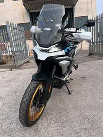 CF MOTO MT 700 ADV