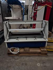 Imbustatrice manuale murale