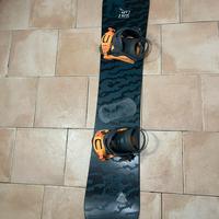 tavola da snowboard drake con attacchi