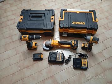 kit DeWalt a batteria con trapano a percussione, a